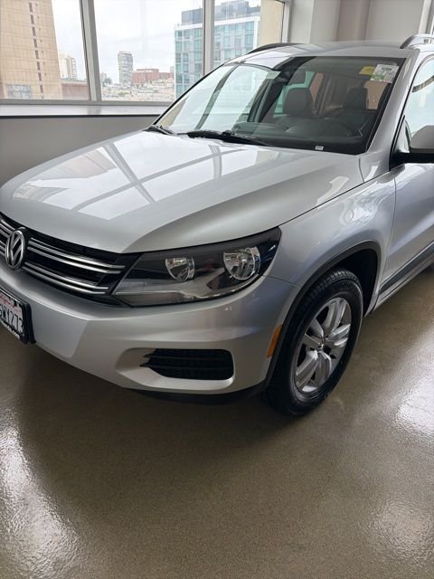 2017 Volkswagen Tiguan 2.0T S 4Motion's photo