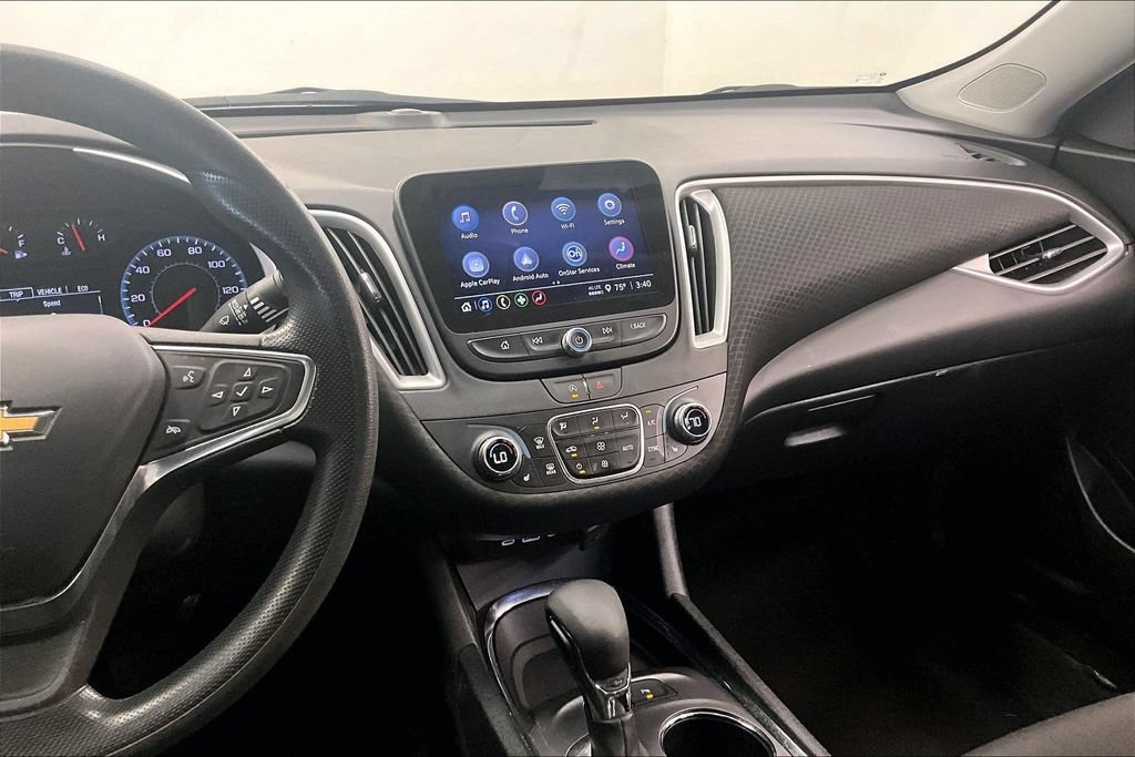 Used 2024 Summit White Chevrolet 1LT image 5