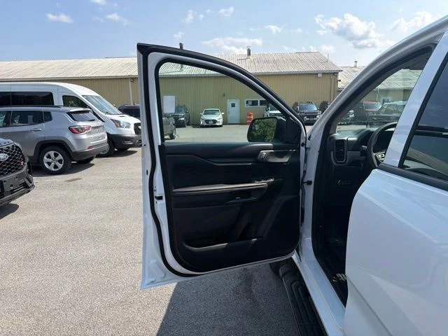 New 2026 Oxford White Ford XL image 13