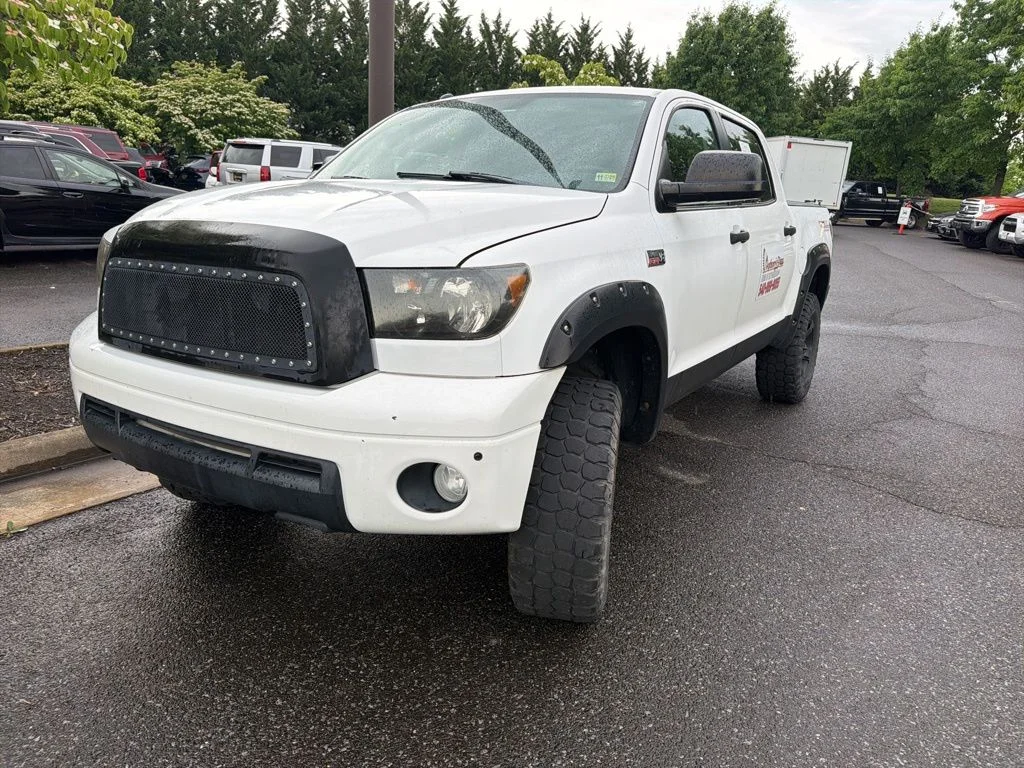 2010 Toyota Tundra 5.7 Auto 4WD FFV Tundra Grade Crew Max's photo