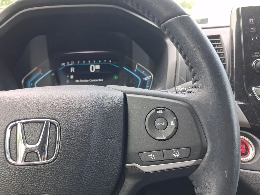Used 2024  Honda EX-L image 32