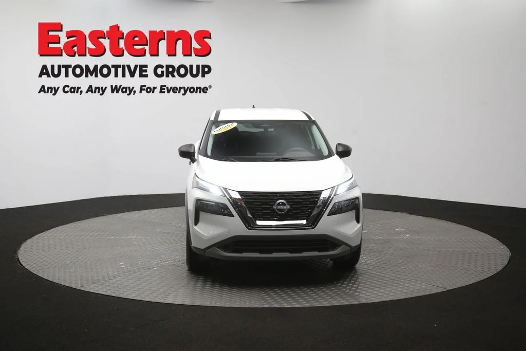 Used 2023 White Nissan S image 47