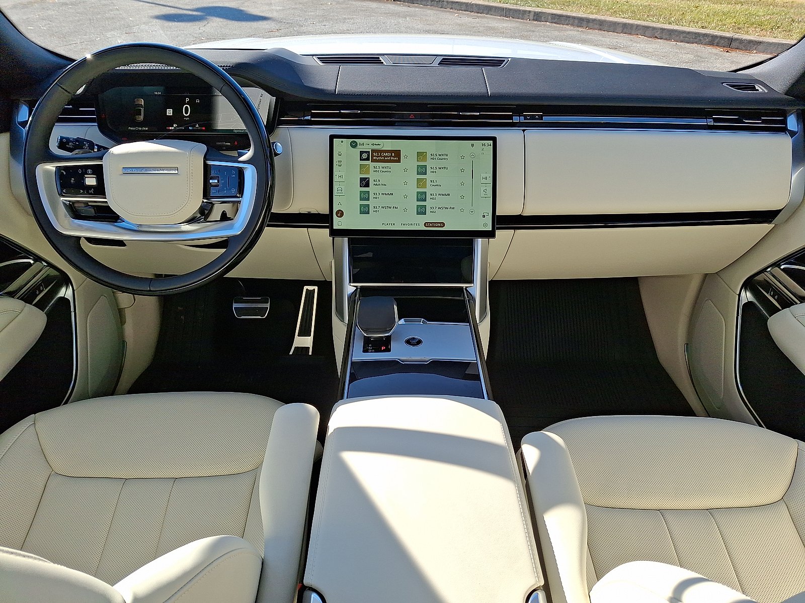 2026 Land Rover Range Rover SE - Photo 12