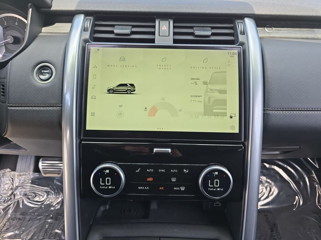 Used 2023 Black Land Rover S R-Dynamic image 22