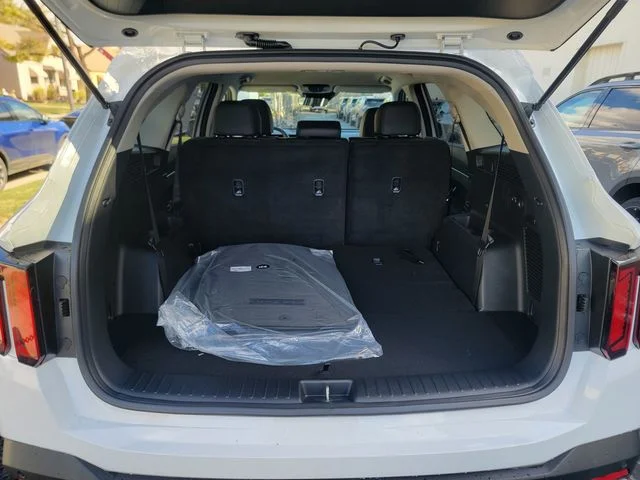 2026 Kia Sorento S - Photo 17