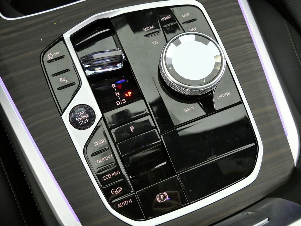 2026 BMW X5 M60i - Photo 48