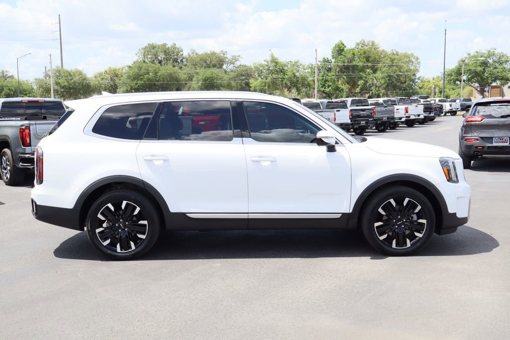 Used 2023 White Kia SX Prestige image 10