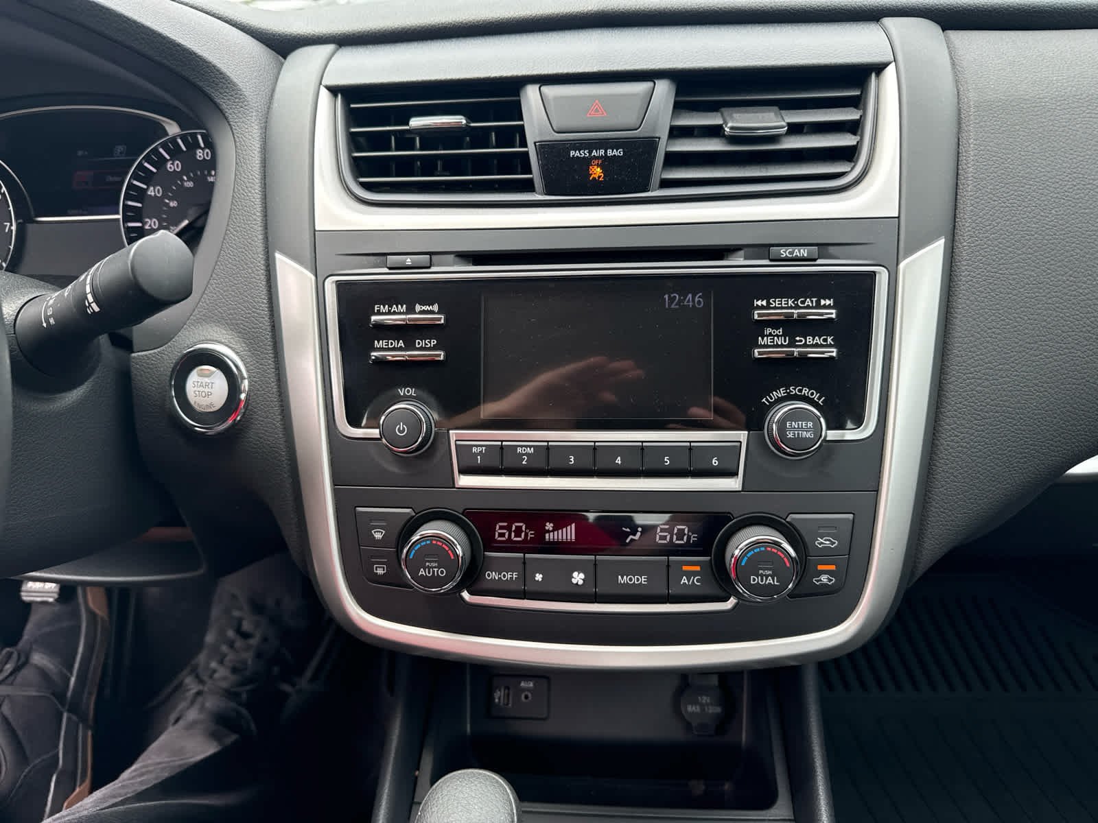 Used 2017 Gun Metallic Nissan 2.5 SV image 6