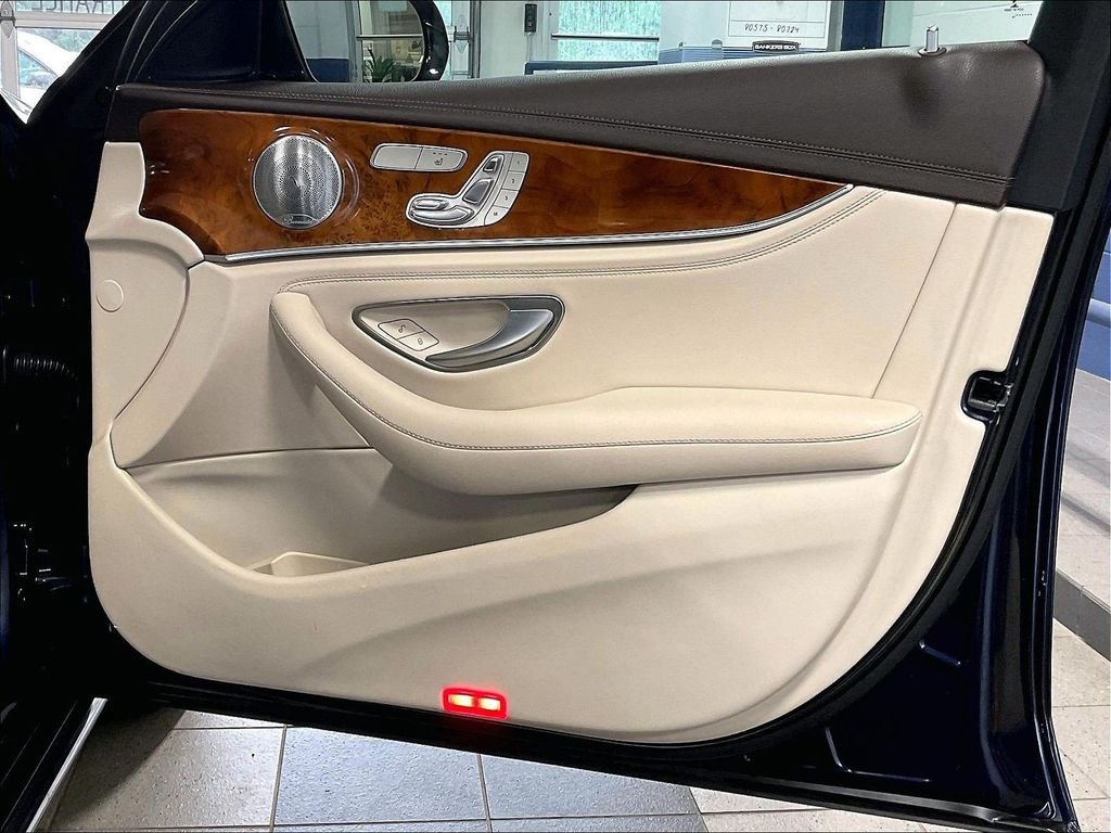 Used 2018 Black Mercedes-Benz E 400 image 12