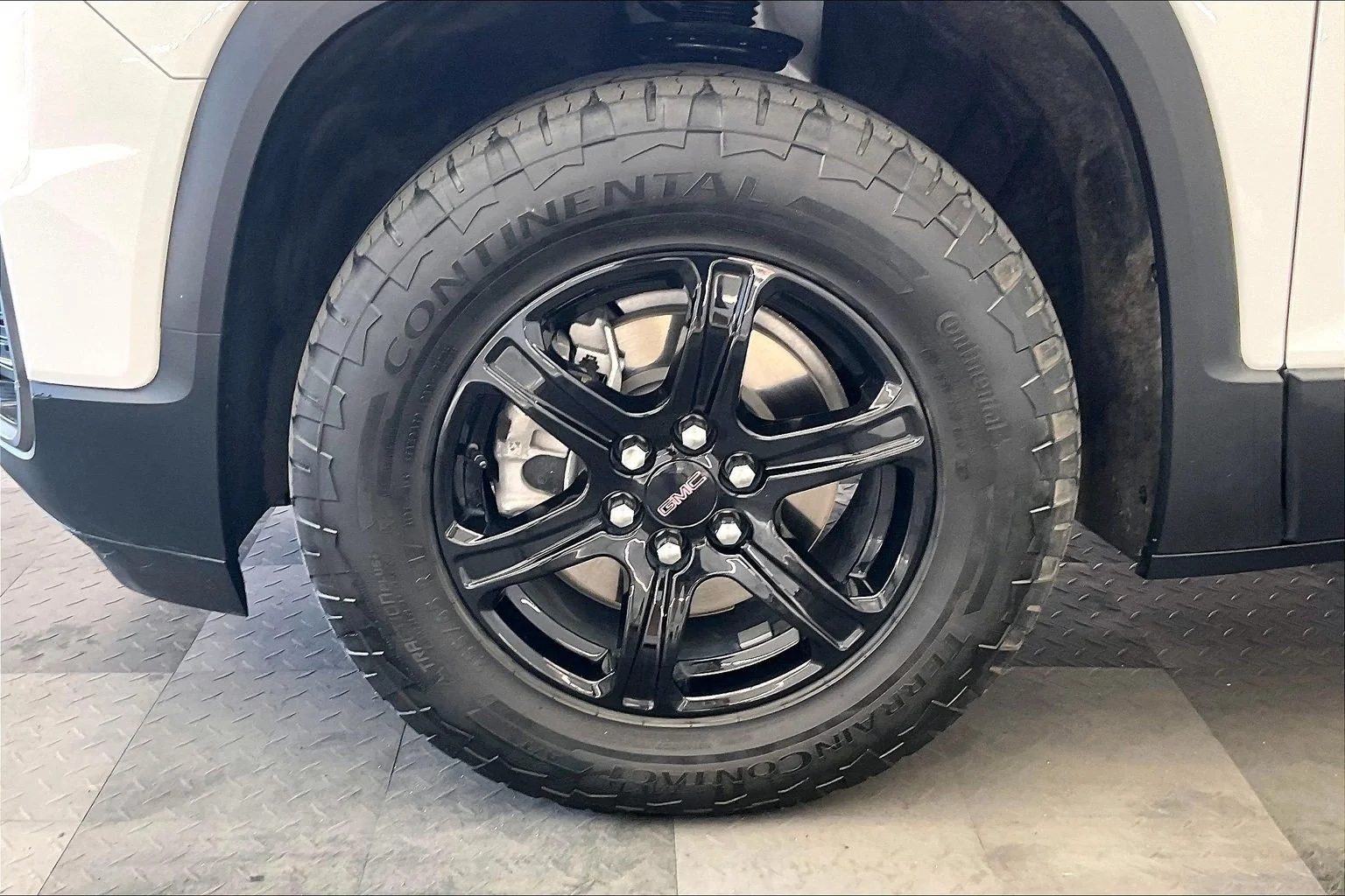 Used 2023 Summit White GMC AT4 image 8