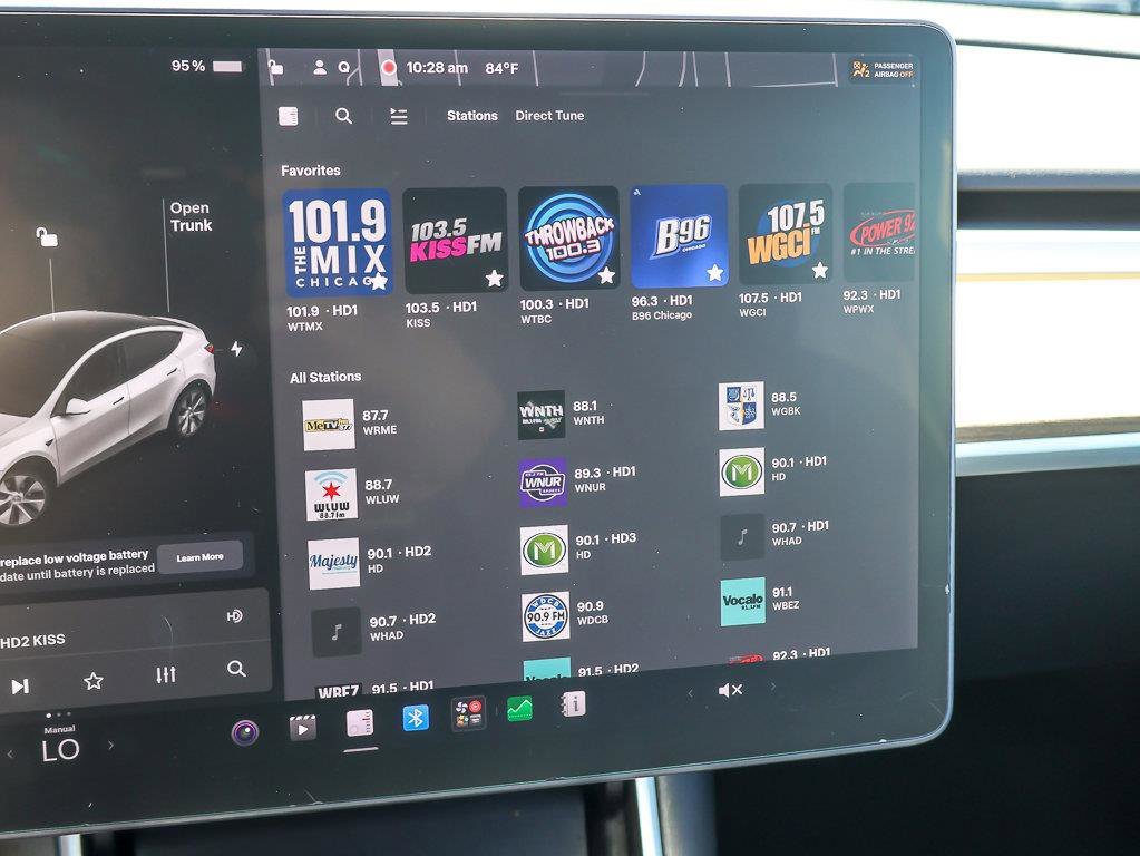 Used 2021 White TESLA Long Range image 29
