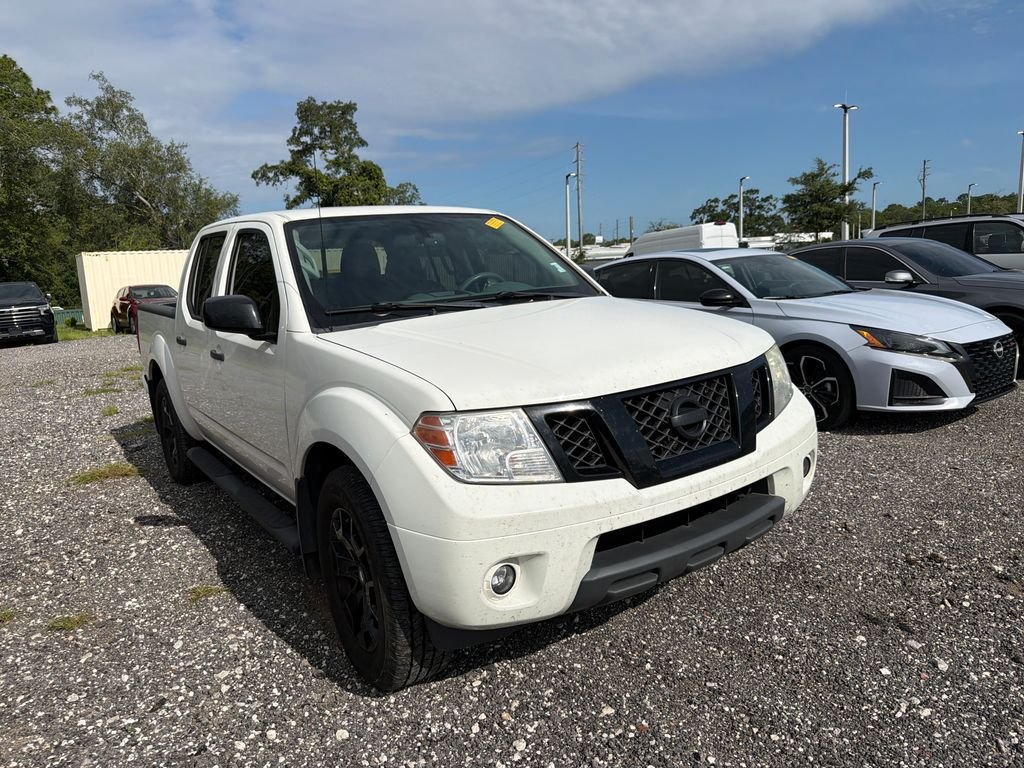2021 Nissan Frontier SV Crew Cab 4X4 SWB's photo
