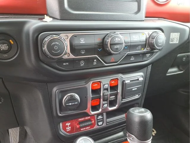 Used 2021 Gray Jeep Unlimited Rubicon image 26