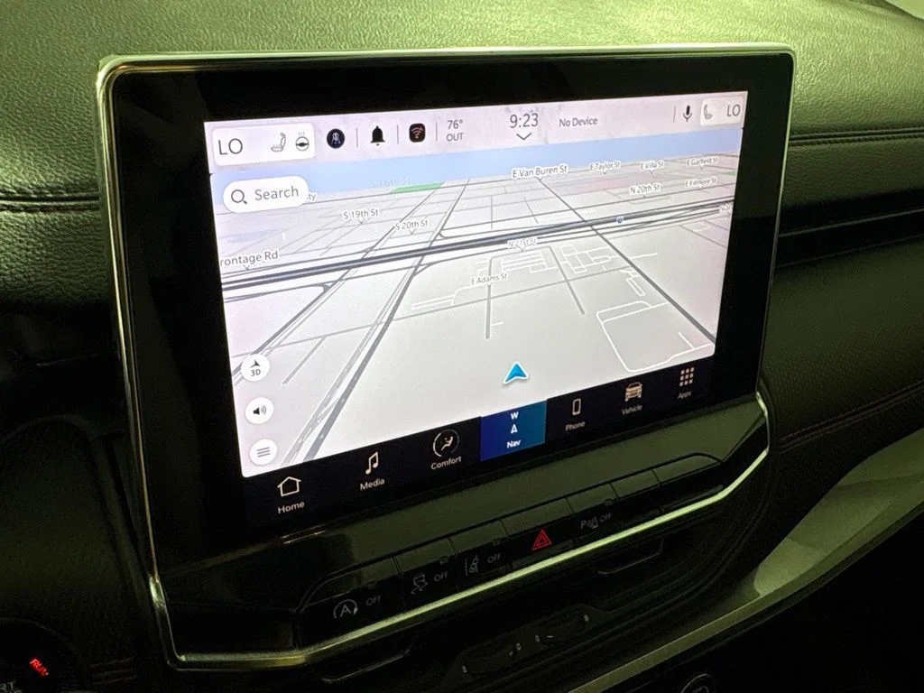 Used 2022 Silver Jeep Trailhawk image 35