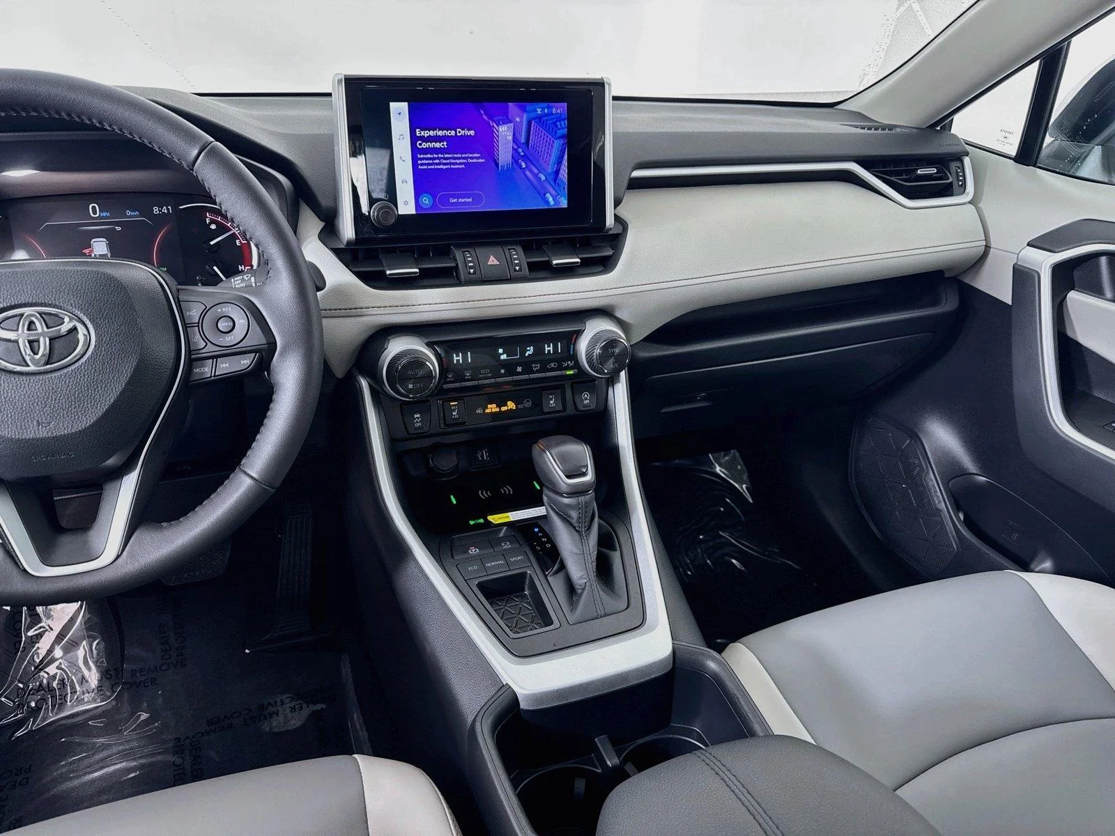 Used 2025 Wind Chill Pearl Toyota XLE Premium image 24