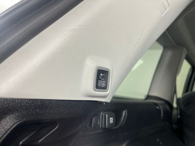 Used 2022 White Jeep Limited image 42