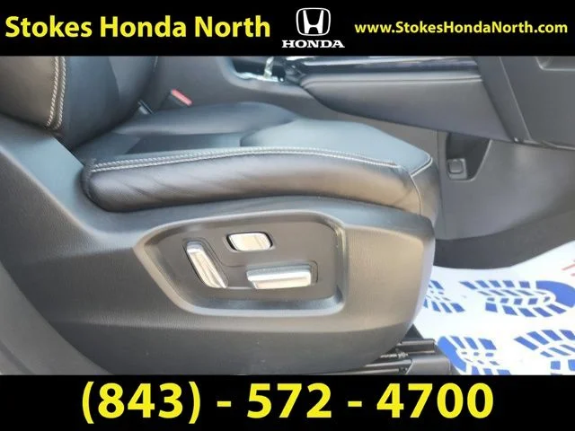 Used 2020 White Mazda Grand Touring image 25