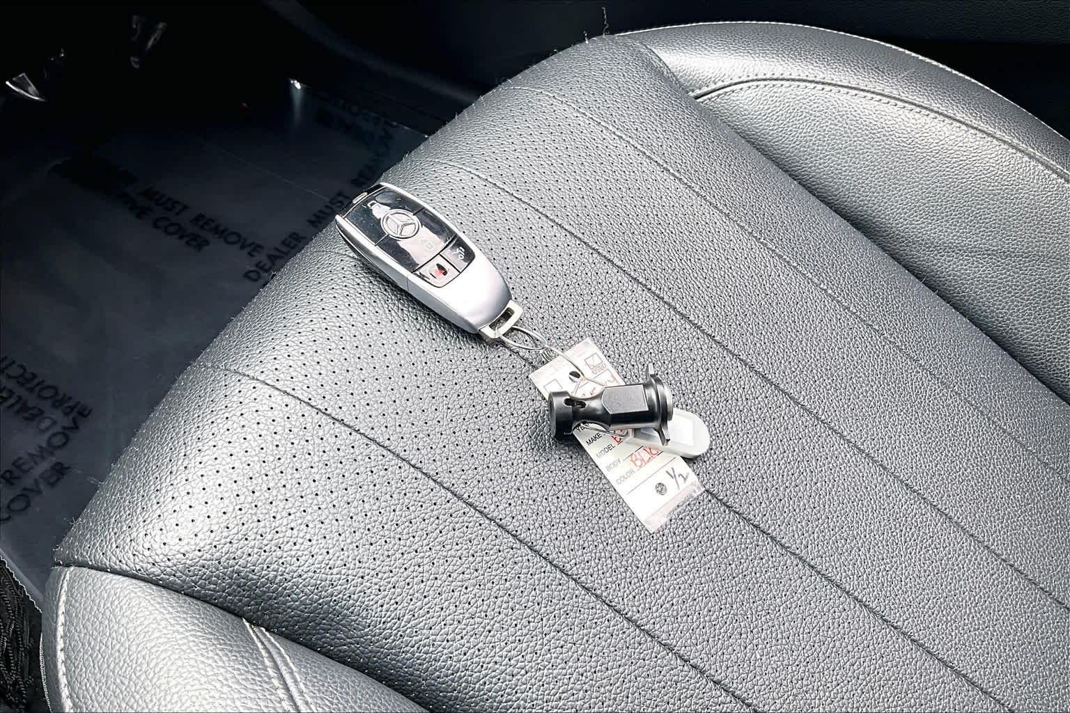 Used 2020 Obsidian Black Metallic Mercedes-Benz E 350 image 14