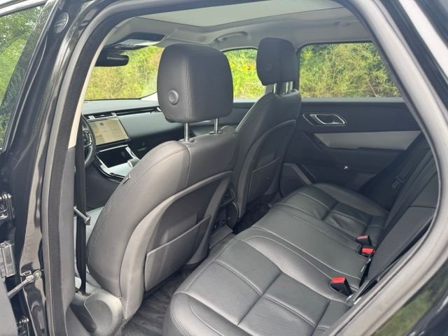 Used 2024 Santorini Black Metallic Land Rover S image 12