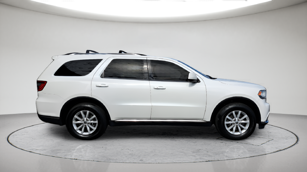 Used 2019 White Dodge SXT Plus image 4