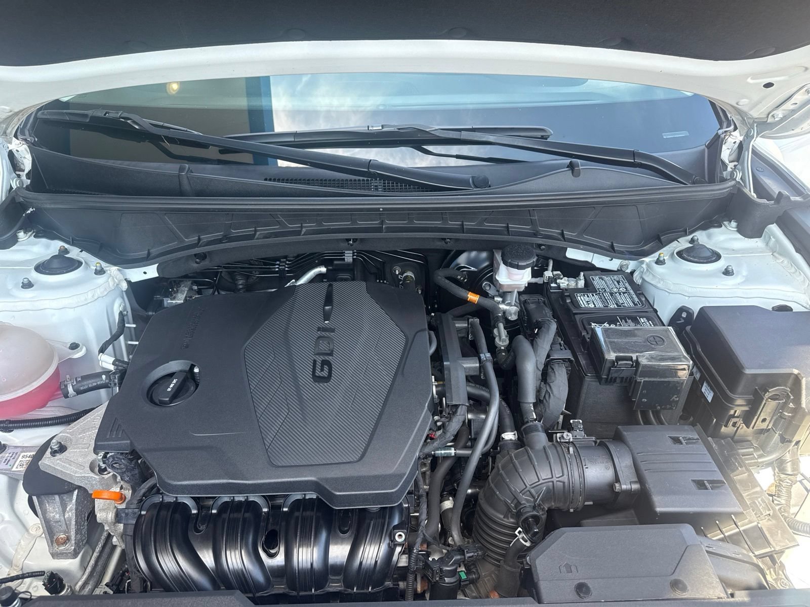 Used 2022 Quartz White [white] Hyundai SE image 28