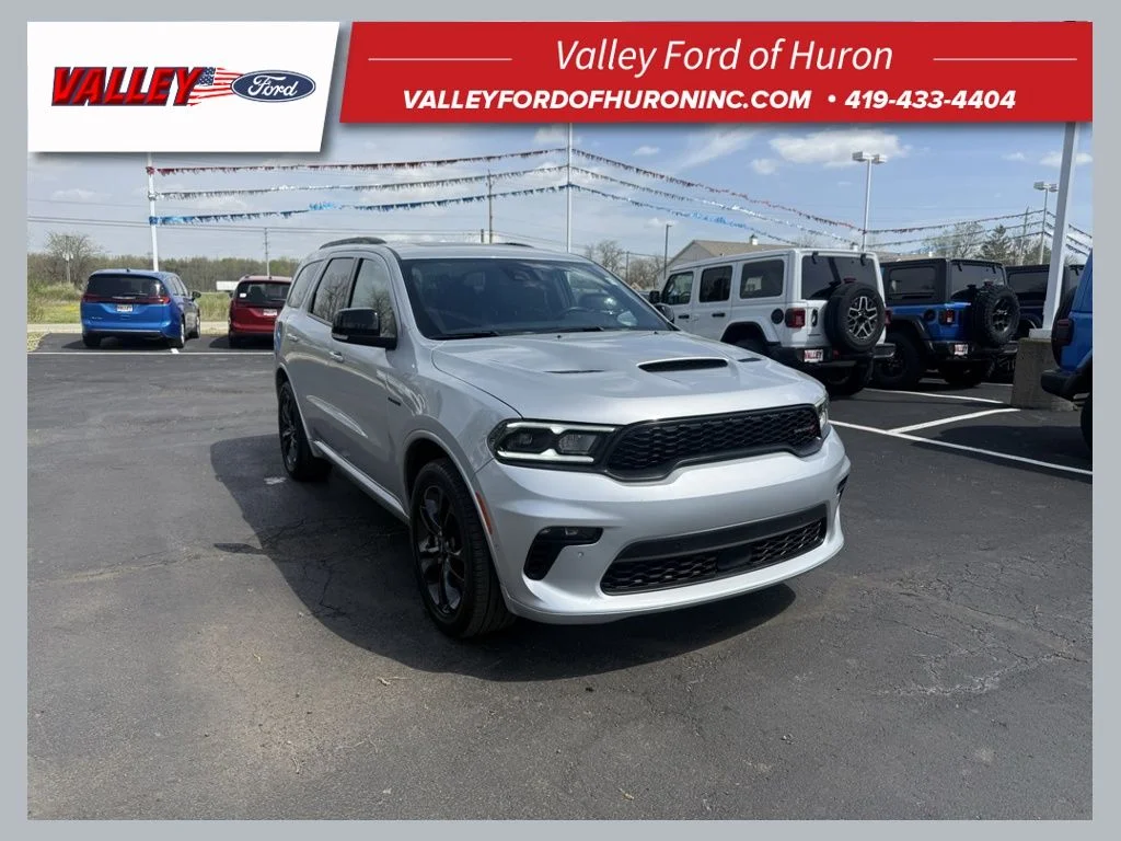 Used 2023 Silver Dodge R/T Plus image 1