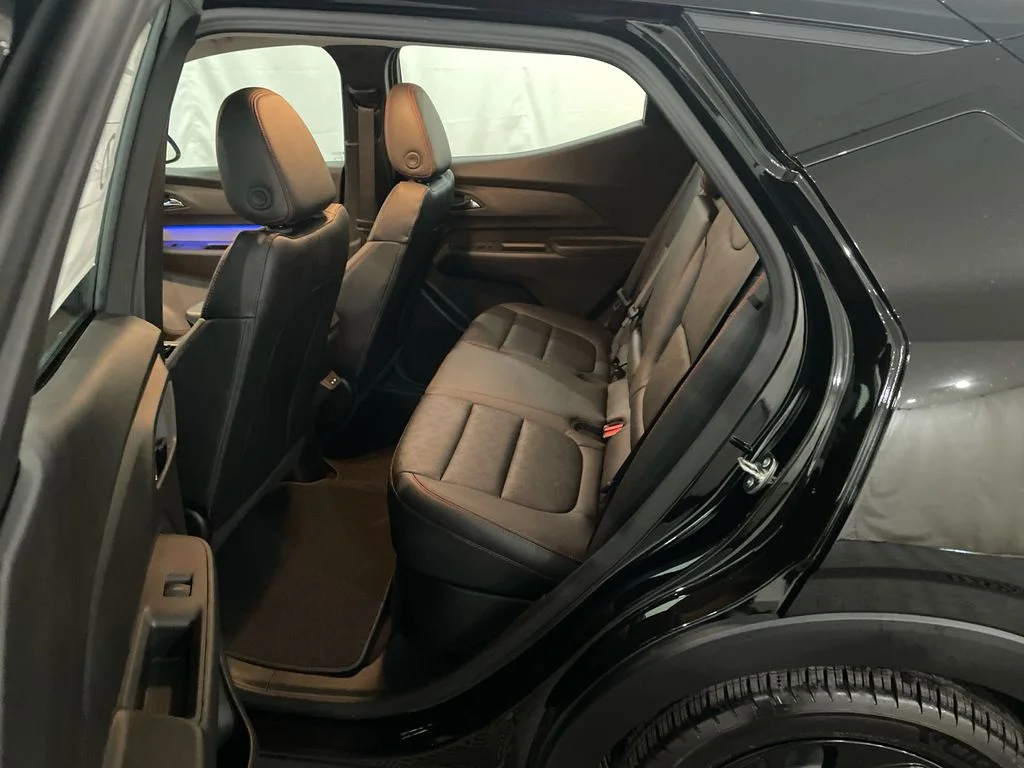 2027 Chevrolet Bolt RS - Photo 26
