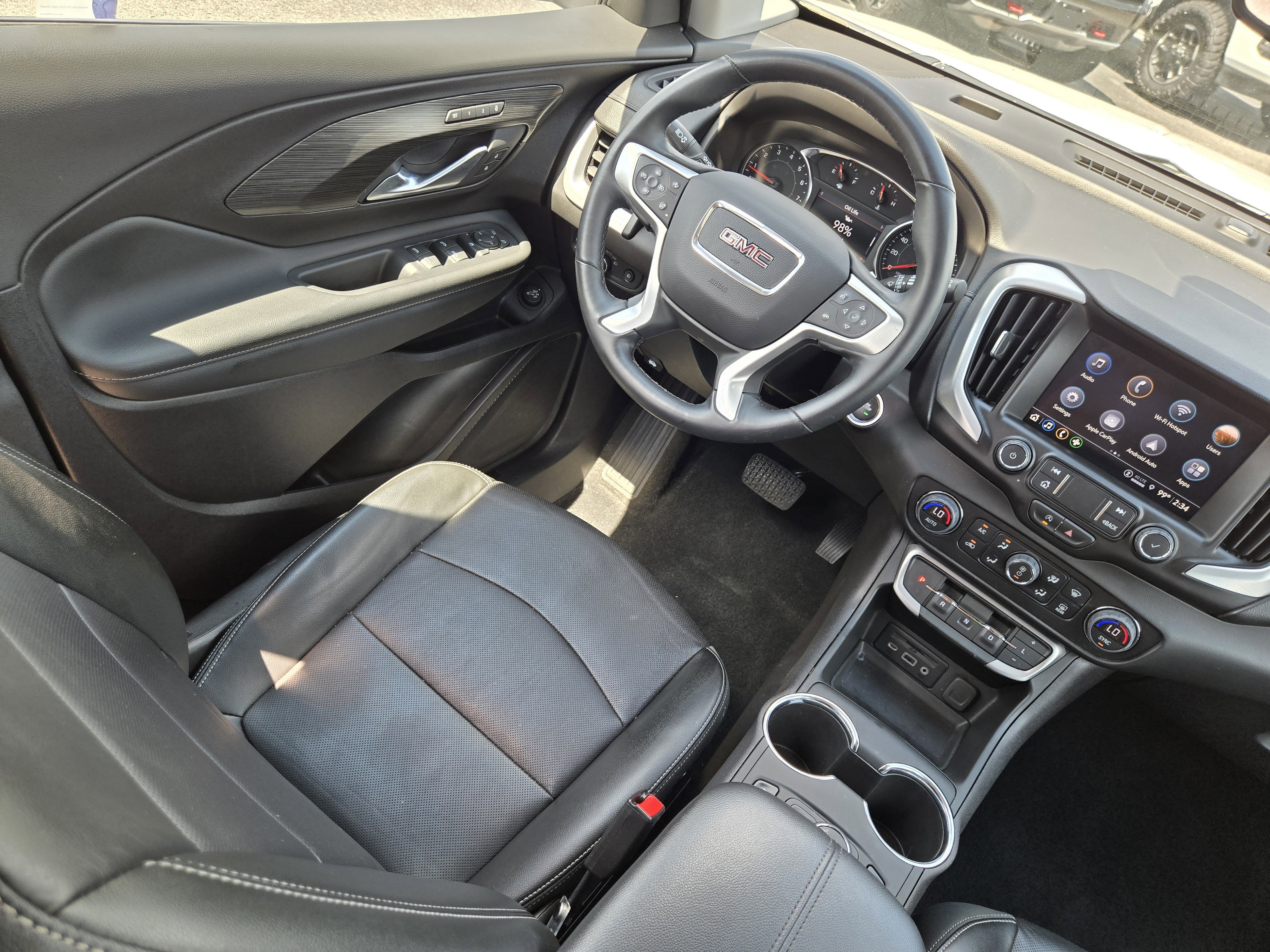 2024 GMC Terrain SLT - Photo 16