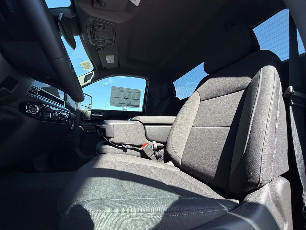 New 2026 Summit White GMC SLE DRW image 29
