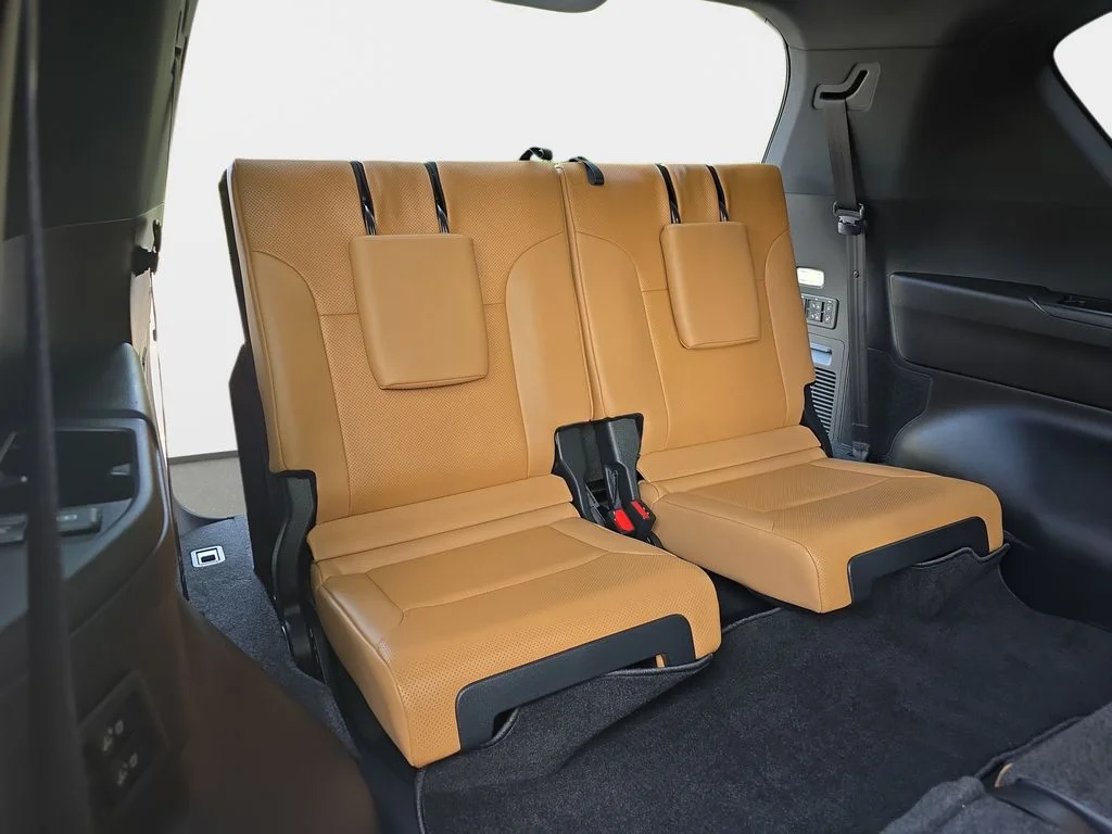 Certified Used 2024 CAVIAR Lexus 600 Luxury image 16