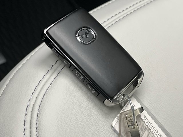2025 Mazda CX-5 S Preferred package - Photo 26