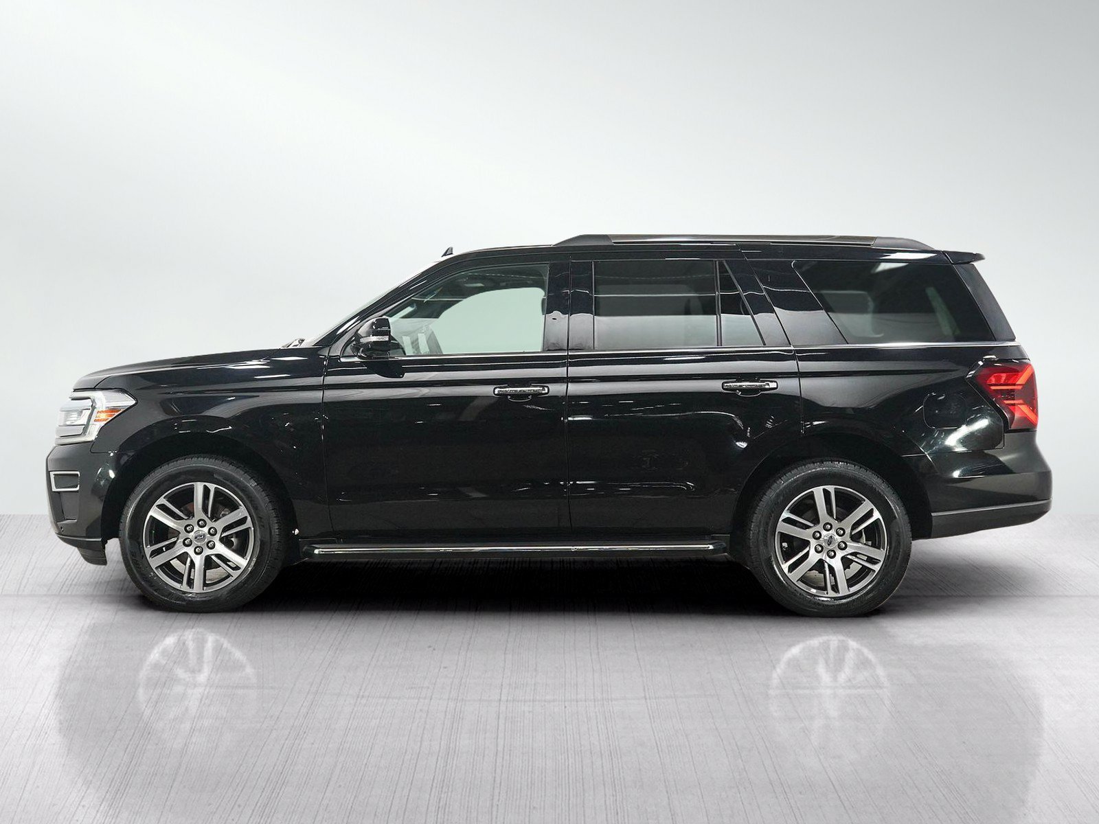 Used 2023 Ford Expedition Limited with VIN 1FMJU2A83PEA40137 for sale in Minneapolis, Minnesota