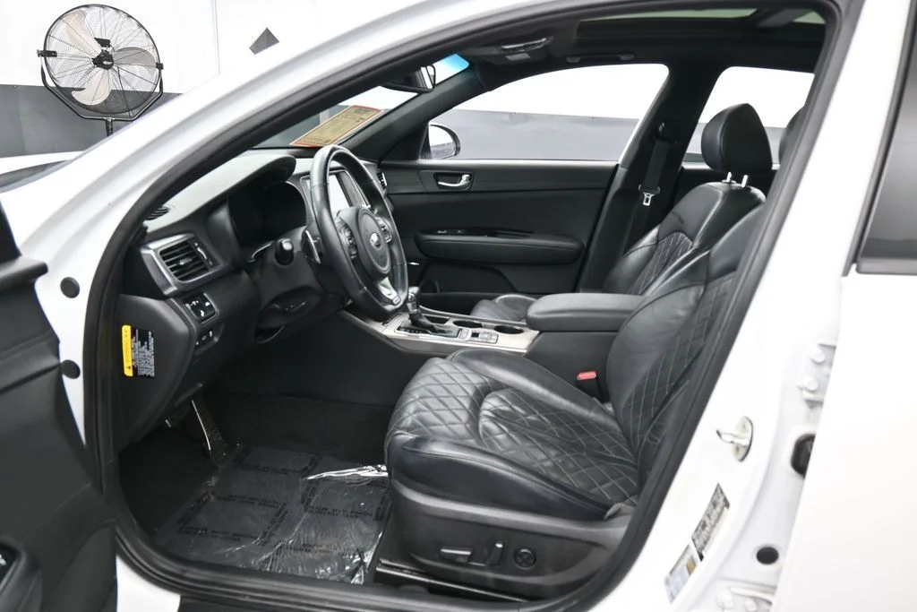 Used 2016 Snow White Pearl Kia SXL image 12