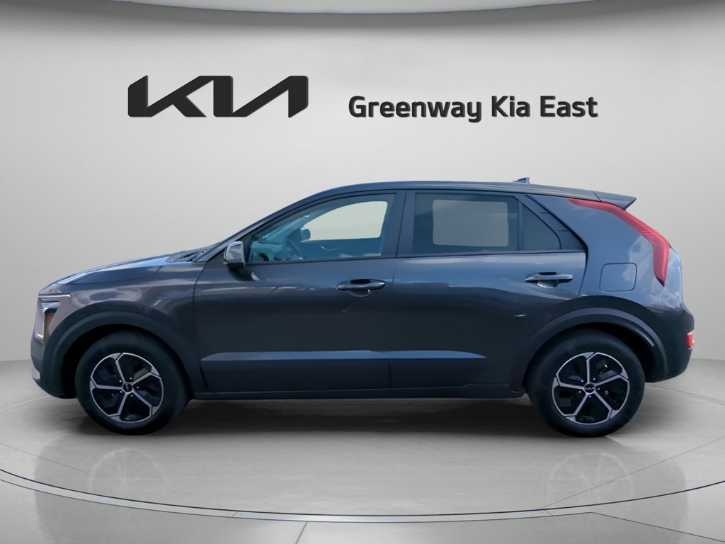 2026 Kia Niro LX - Photo 6