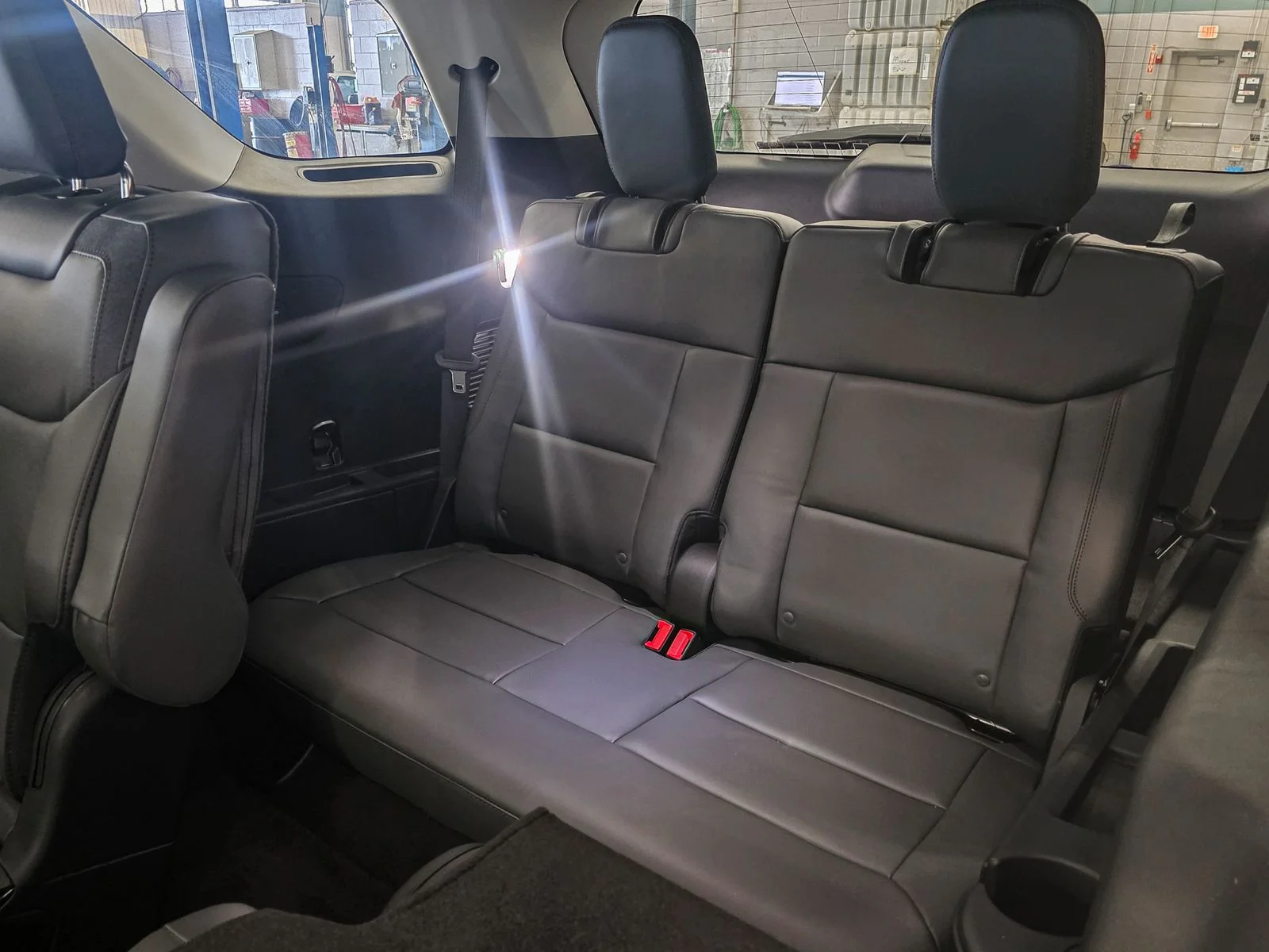 New 2026 Star White Metallic Tri-Coat Ford Active image 27