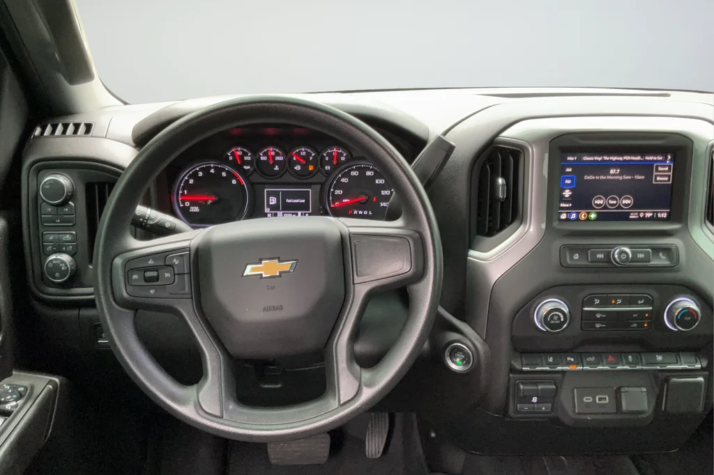 Used 2025 Black Chevrolet Custom image 13