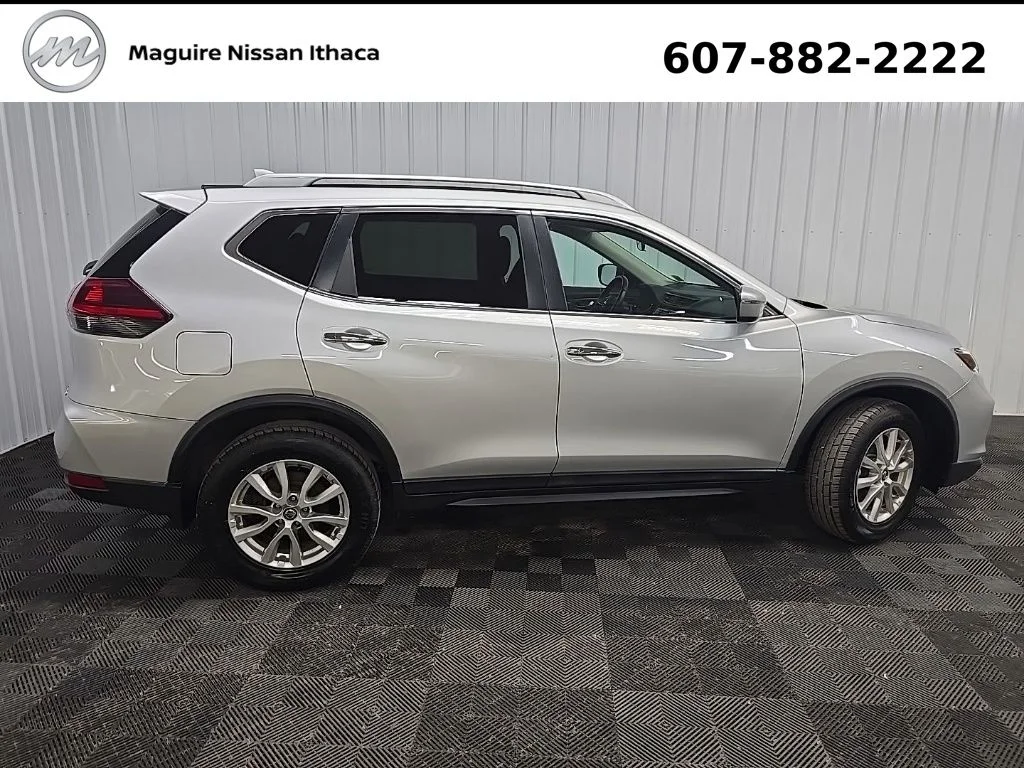 Used 2018 Silver Nissan SV image 3