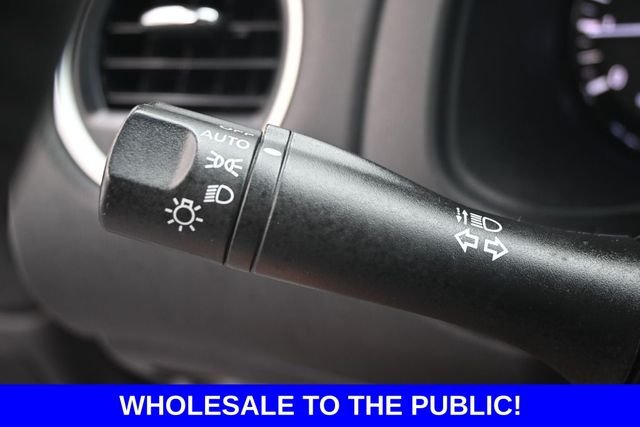 Used 2014 Silver Nissan SV image 17