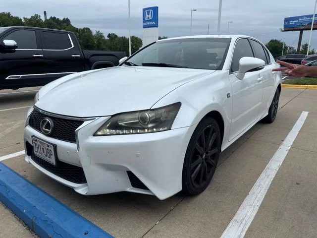 Used 2013  Lexus 350 image 3