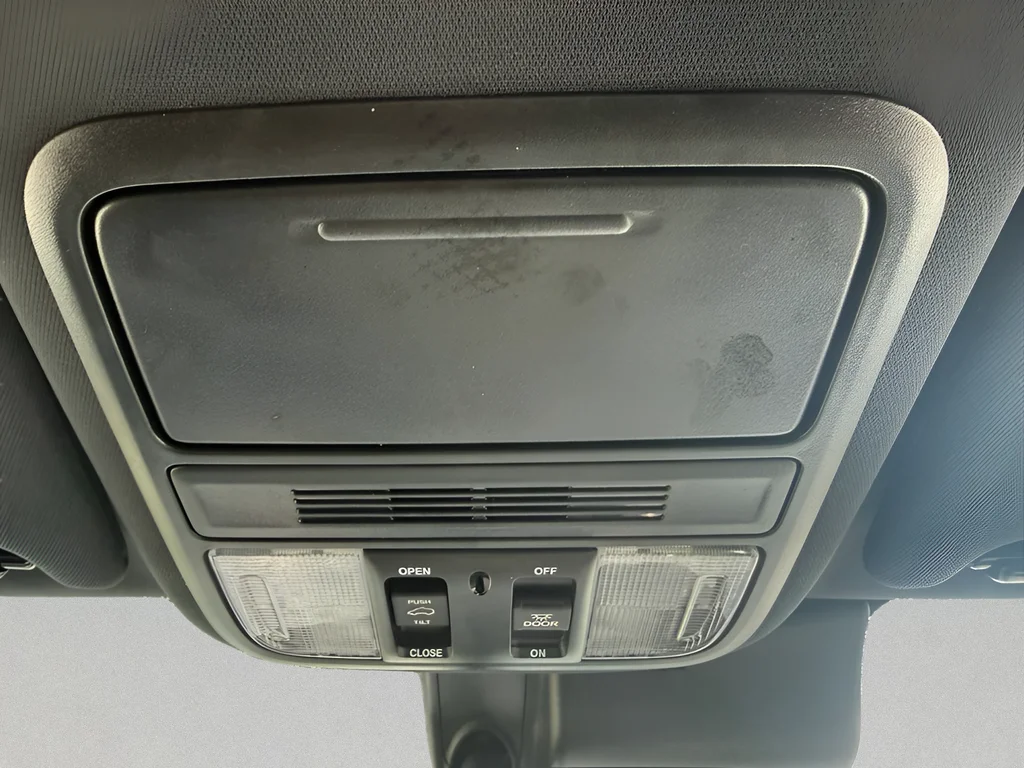 2025 Honda Passport EX-L - Photo 32