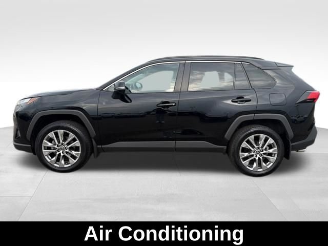 Used 2023 Black Toyota XLE Premium image 9
