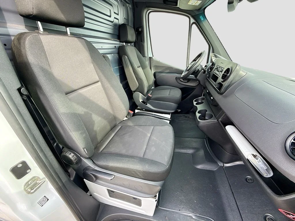 Used 2023 White Mercedes-Benz Cargo 144 WB image 24
