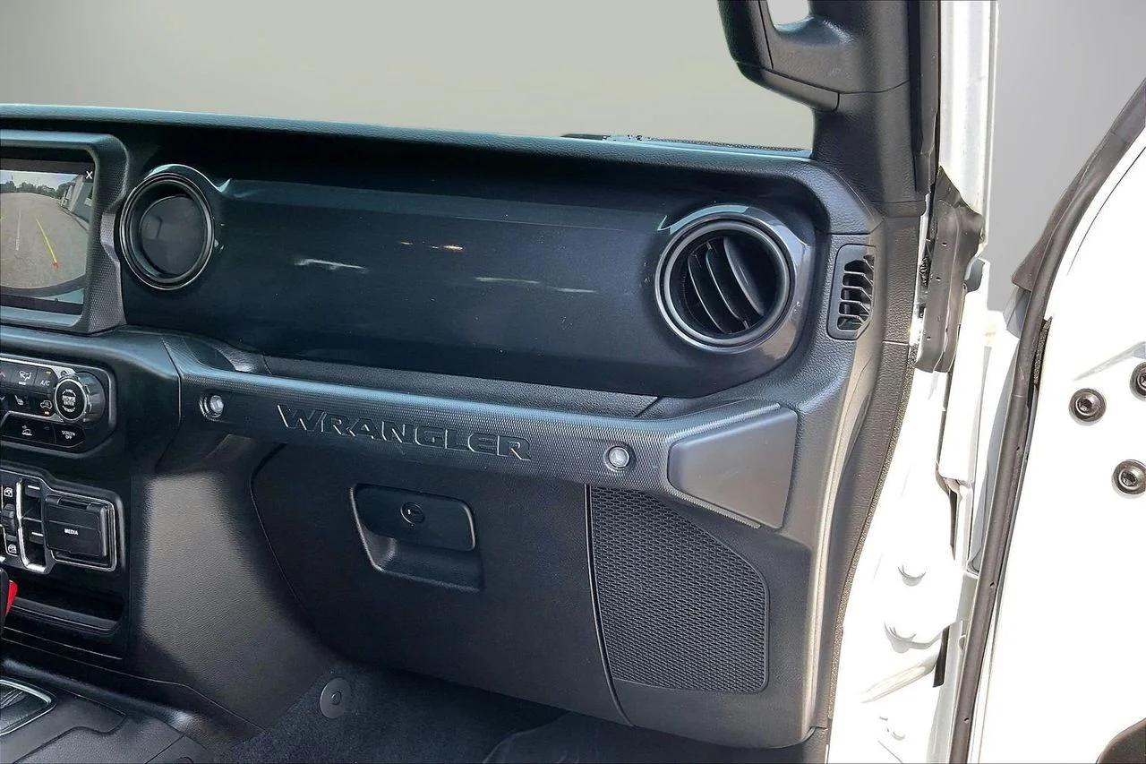 Used 2023 White Jeep Sport image 20