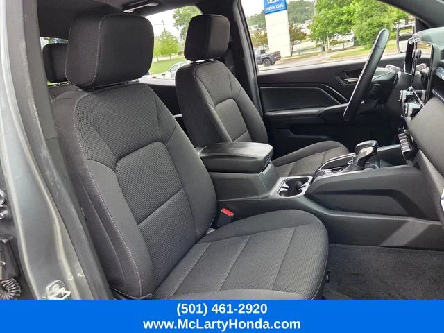 Used 2024 Silver GMC Elevation image 16