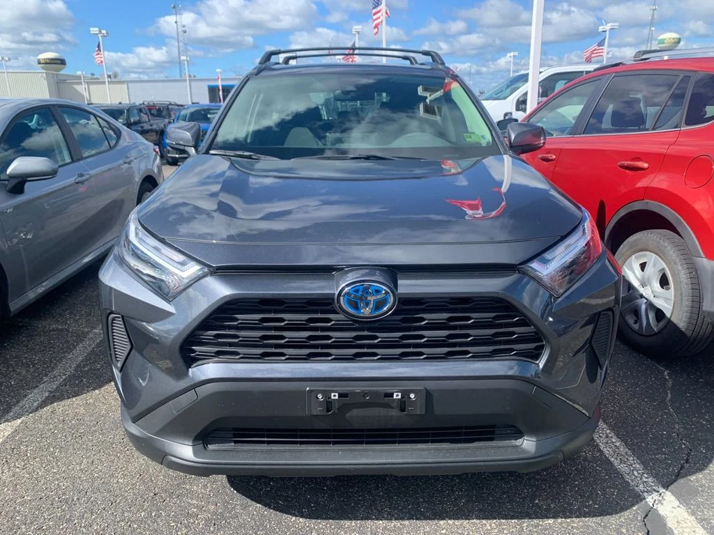Used 2023 Gray Toyota LE image 6