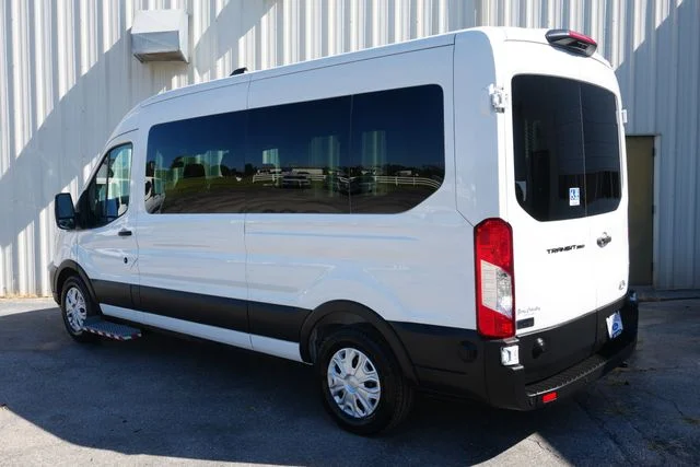 New 2026 Oxford White Ford Passenger Van XL image 5