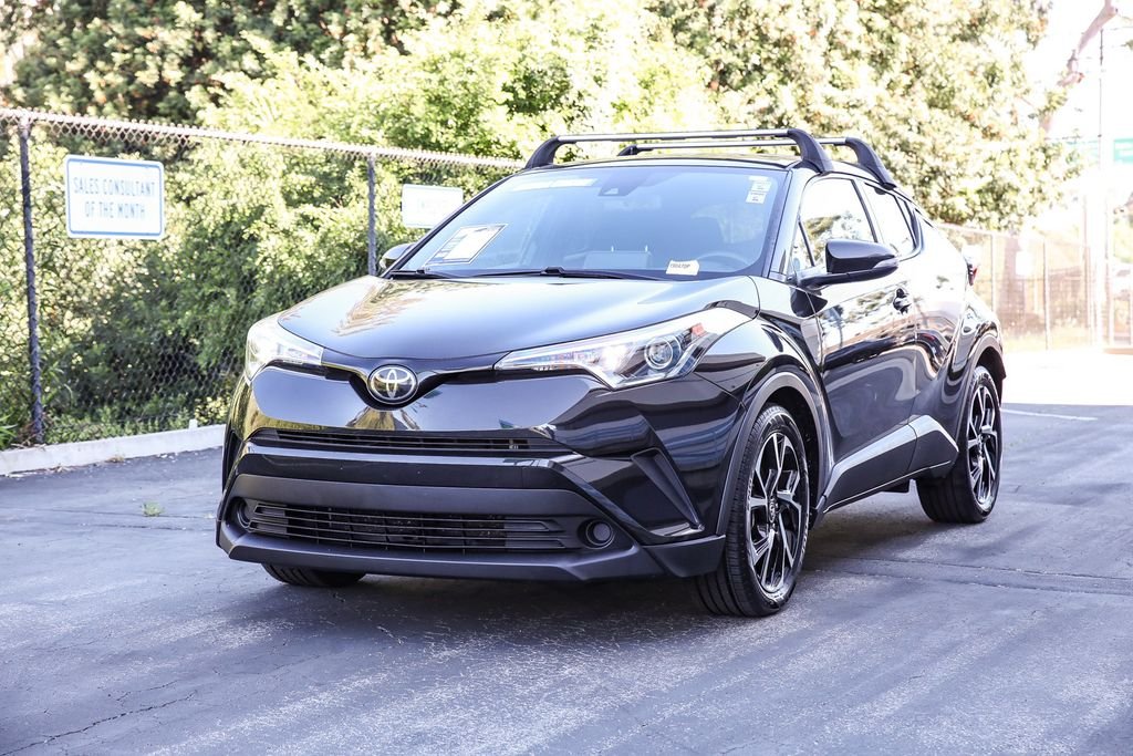 Used 2019 Black Sand Pearl Toyota XLE image 5