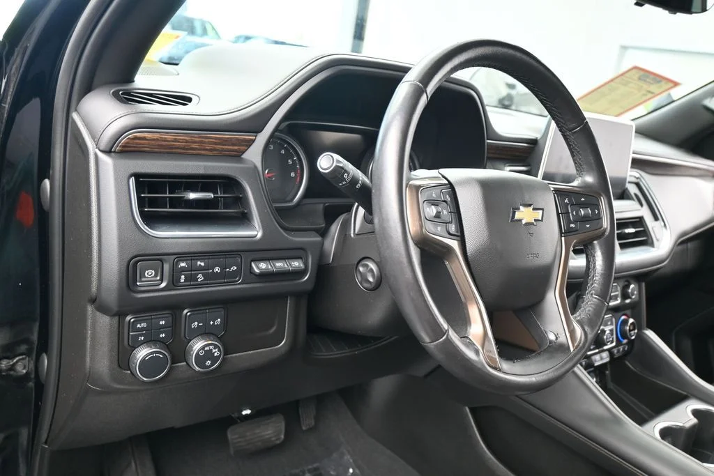 Used 2021 Black Chevrolet High Country image 17