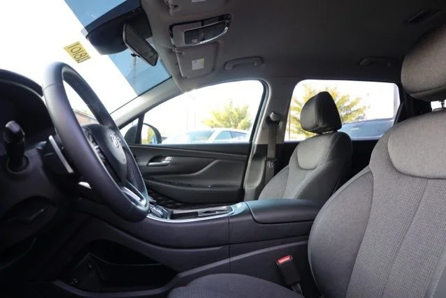 Used 2023 Black Hyundai SEL image 17