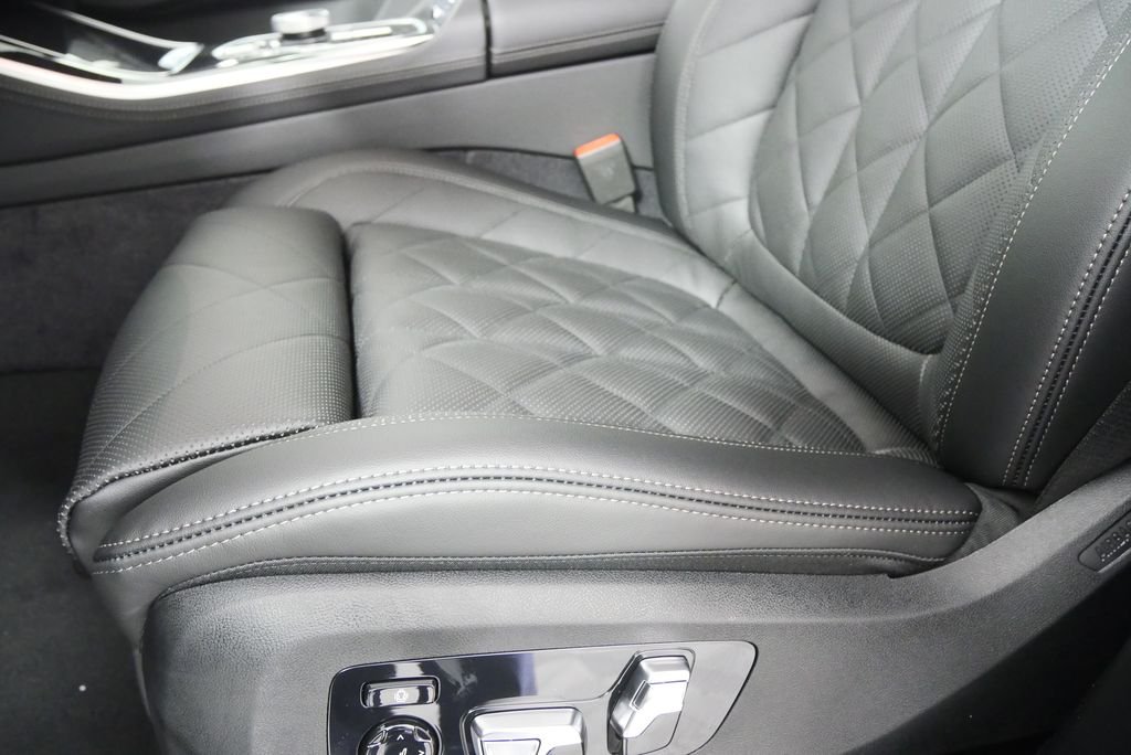 Used 2026 Carbon Black Metallic BMW sDrive40i image 10